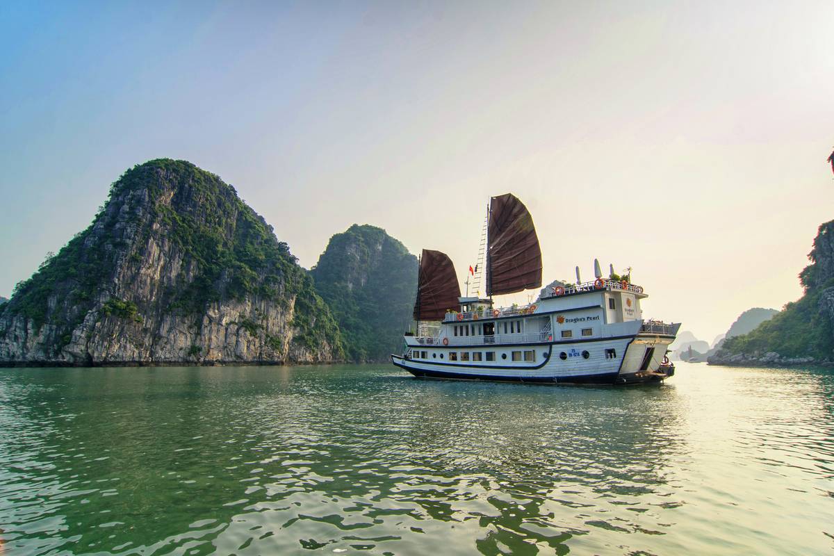 Dragon's Pearl Junk, the boutique wooden boat