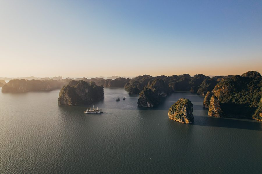 The Dragon Legend cruise on Bai Tu Long Bay 