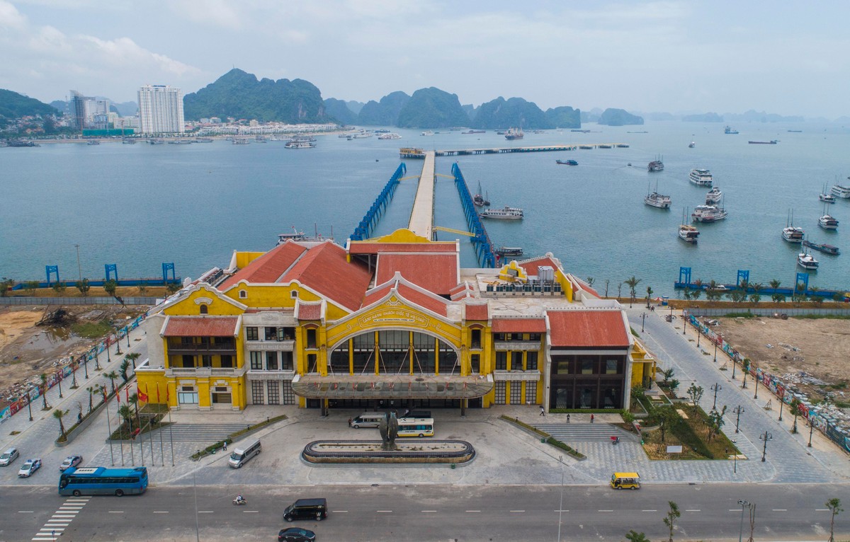 Halong Bay Cruise Ports: Knowing where to start your cruise trip ...