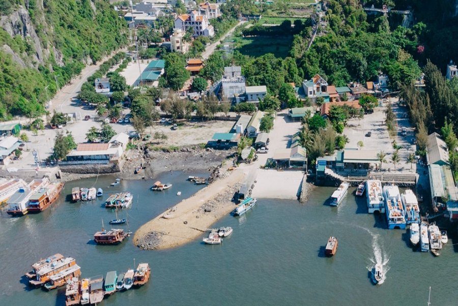 Vung Duc Port in Cam Pha, Quang Ninh